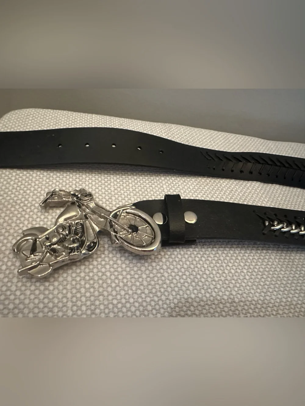 Hot Topic Black Chain Braided Vegan Leather Motorcycle Belt Buckle Size 34 NWOT